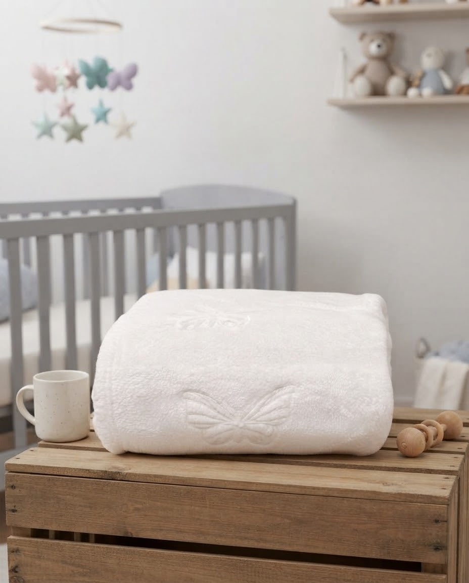 Manta Carved — Butterfly Branco